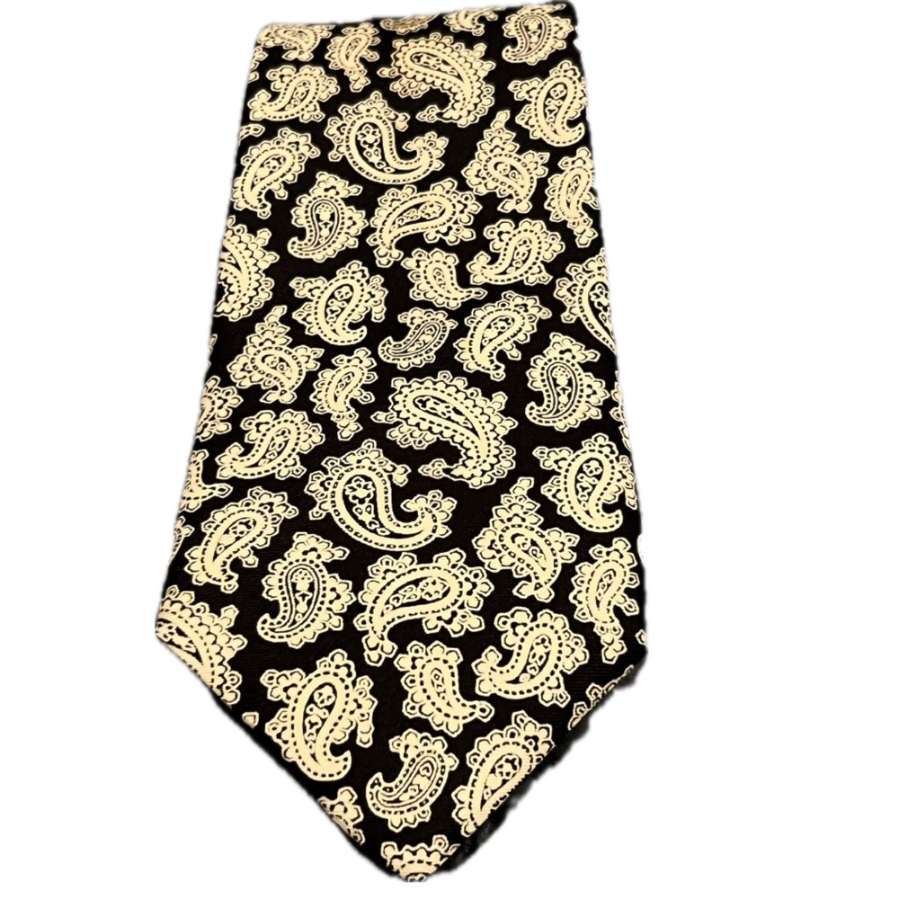 Classic Black and Cream Paisley Tie